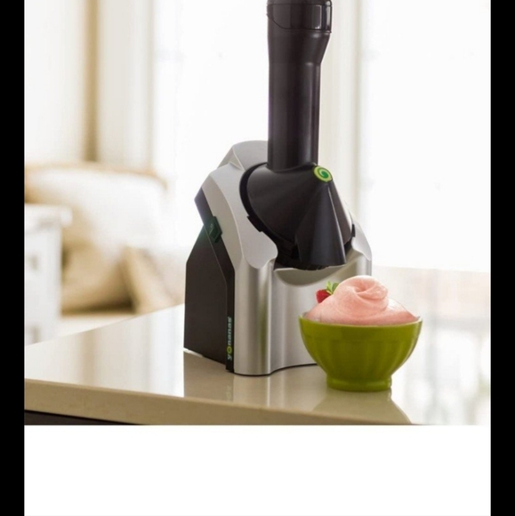 Yonanas Classic Vegan-Non Dairy Frozen fruit soft serve dessert Maker BPA free - Picture 4 of 6